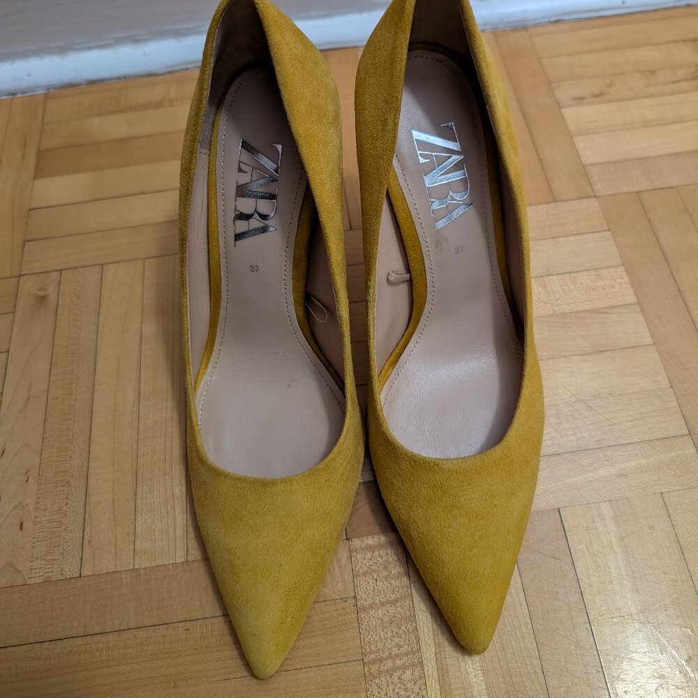 ZARA HEELS POINTED TOES